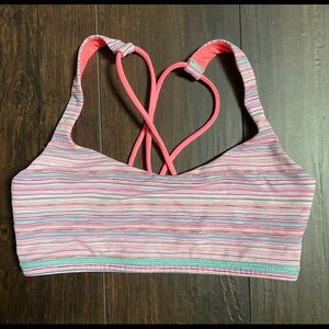 Lululemon sports bra size 4